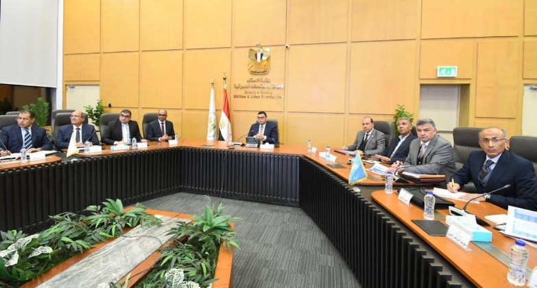 وزير الإسكان يتابع الموقف التنفيذي لمشروعات المبادرة الرئاسية "حياة كريمة" لتطوير قرى الريف المصري