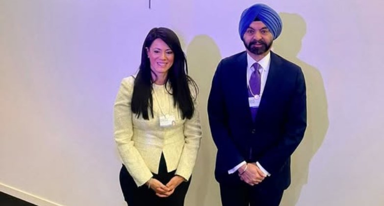 المشاط تلتقي رئيس مجموعة البنك الدولي 