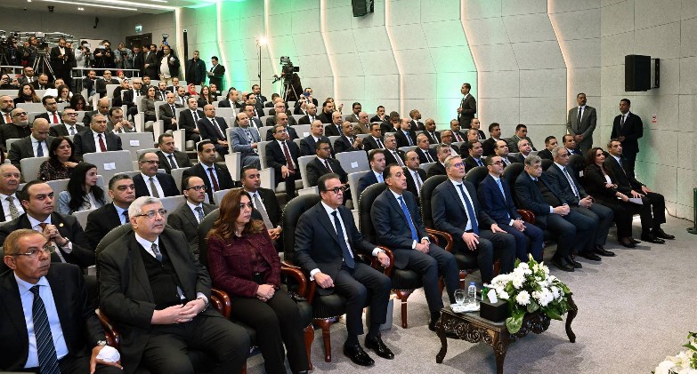 رئيس الوزراء يفتتح مستشفى كليوباترا التجمع (سكاي)