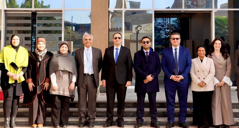 الدكتور عمرو عثمان يبحث مع وفد منظمة الصحة العالمية آليات تنفيذ المبادرة الإقليمية 