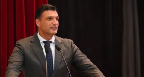 وزير الصناعة
