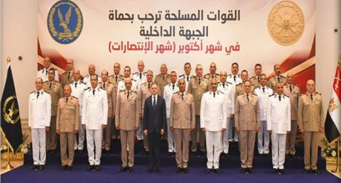 وزير الدفاع والإنتاج الحربى