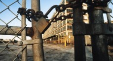  المصانع المتعثرة 