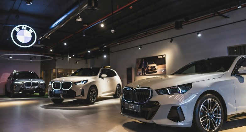 جلوبال أوتو تفتتح صالة عرض جديدة لعلامتي BMW وMINI في القاهرة الجديدة