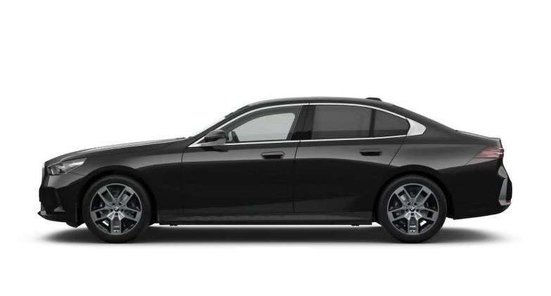  BMW 520i Executive الجديدة