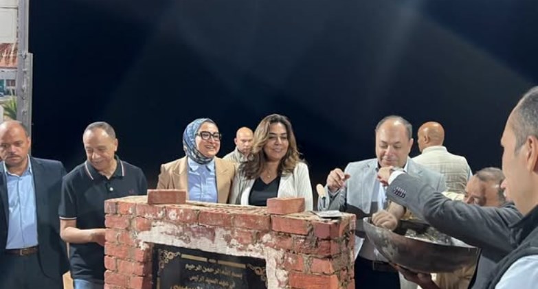 حجر الأساس لمجمع الصناعات الغذائية للتمور 