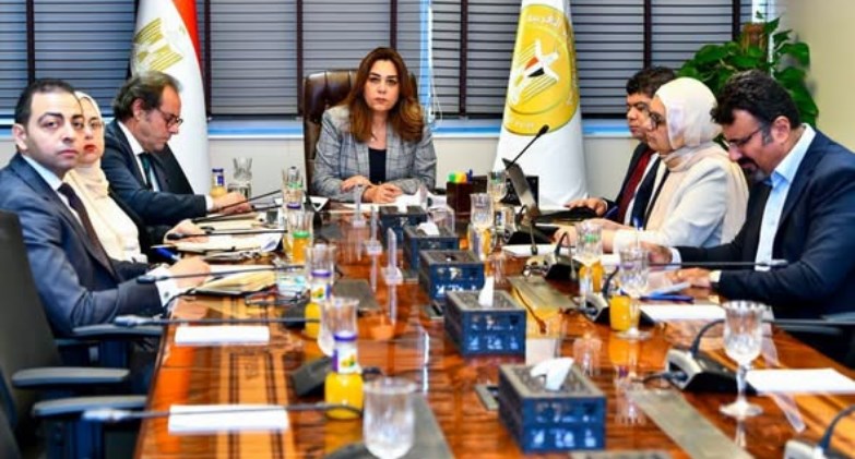 وزيرة التنمية المحلية والبيئة