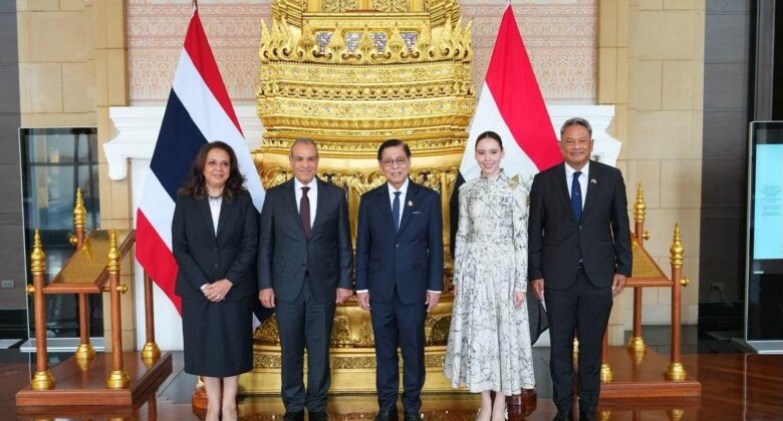  وزير الخارجية والتعاون الدولي