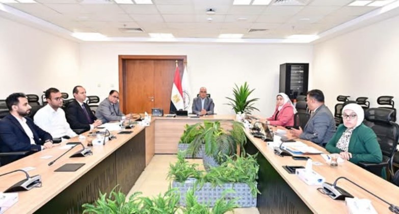 وزير الموارد المائية والري