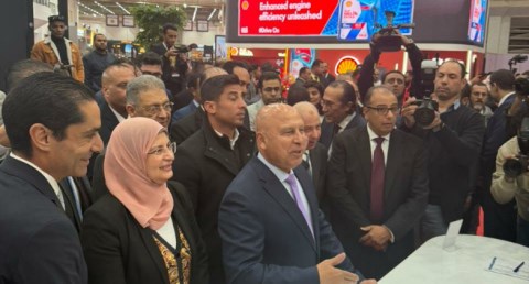 وزير الصناعة والنقل يزور معرض مصر الدولي للسيارات «أوتومورو 2026» 