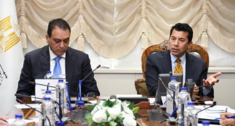  وزير الشباب والرياضة