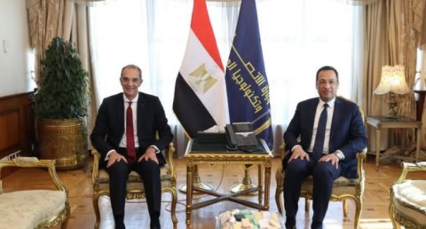 وزير الاتصالات وتكنولوجيا المعلومات