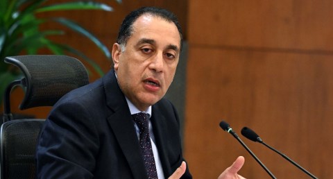 رئيس الوزراء ينعي ضحايا حادث تصادم جنوب بورسعيد .. ويوجه بتقديم الرعاية للمصابين 