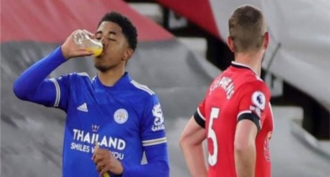 الاتحاد الإنجليزي يوقف المباريات وقت الأذان دعمًا للاعبين الصائمين