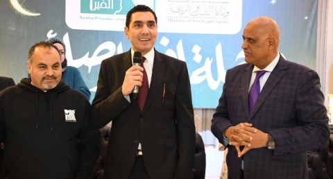  وزير الشباب يشارك الصائمين الإفطار بالخيمة الرمضانية لـ مؤسسة مصر الخير 