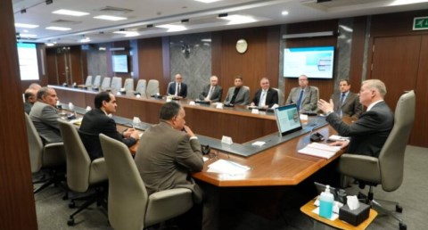 وزير البترول يتابع مع شركات عالمية تطوير تكنولوجيا حفر الآبار 