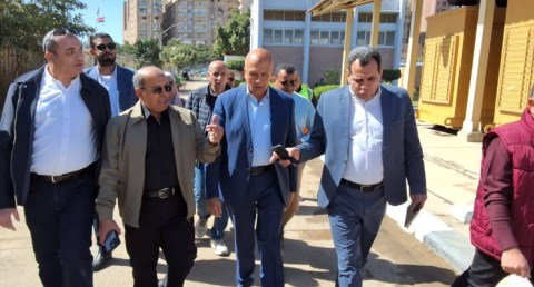 نائب وزيرة الإسكان يتفقد مشروعات مياه الشرب والصرف الصحي بالفيوم