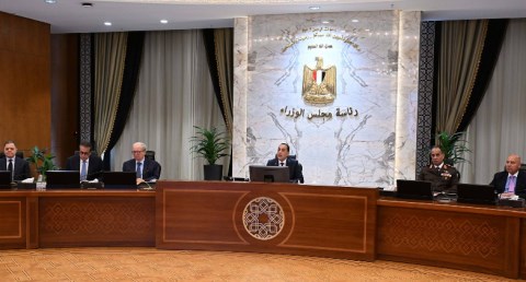 رئيس الوزراء يستعرض ملفات المشهد الإقليمي والدولي ..ويؤكد: