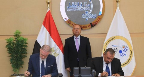 توقيع بروتوكول تعاون بين شركة القناة للتوكيلات الملاحية وتراست للتجارة والنقل