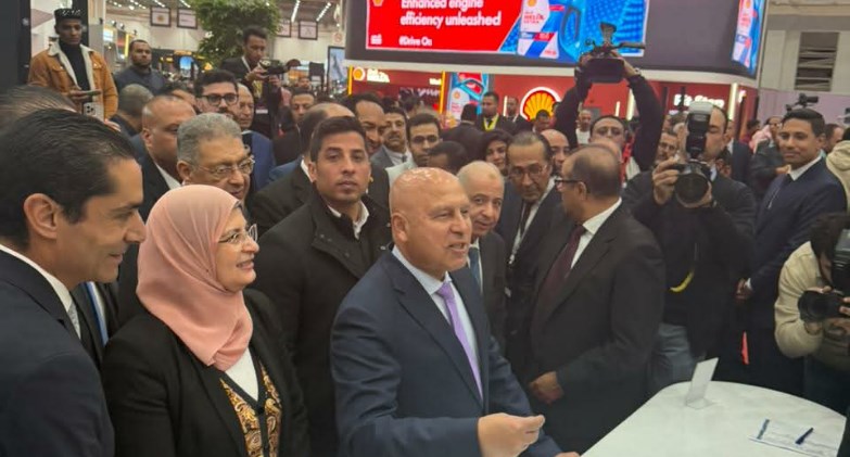 وزير الصناعة والنقل يزور معرض مصر الدولي للسيارات «أوتومورو 2026»