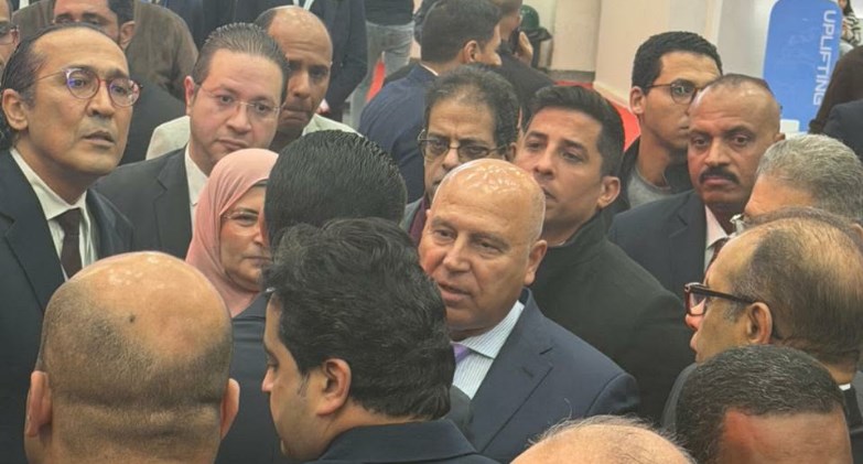 وزير الصناعة والنقل يزور معرض مصر الدولي للسيارات «أوتومورو 2026»