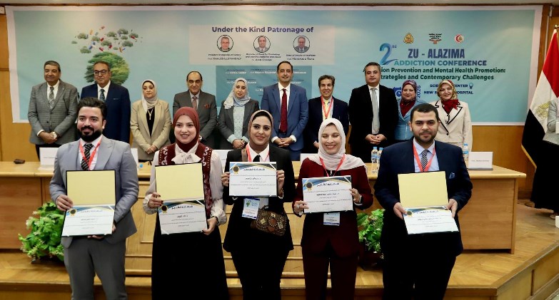  عثمان يستعرض برنامج الوقاية من المخدرات بين طلاب المدارس والجامعات