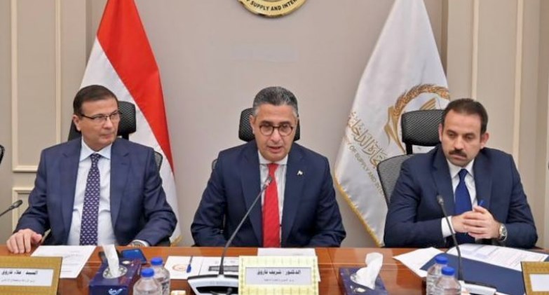 وزيرا التموين والزراعة يعلنوا عن اتفاق لاستيراد دواجن مجمدة وطرحها قبل رمضان 