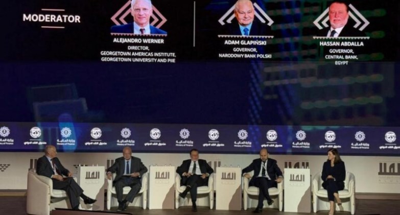 حسن عبدالله محافظ البنك المركزي المصري