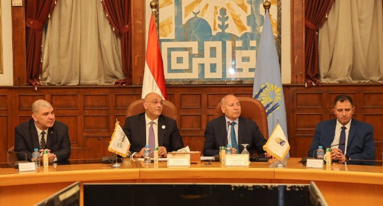 تعاون جديد بين جهاز تنمية المشروعات ومحافظة القاهرة لتطوير منطقة الزاوية الحمراء بتمويل من الاتحاد الأوروبي والوكالة الفرنسية