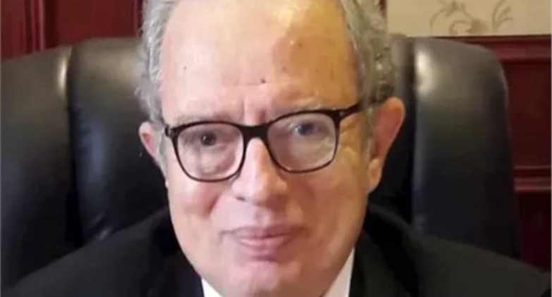  الدكتور حسين عيسى نائب رئيس الوزراء