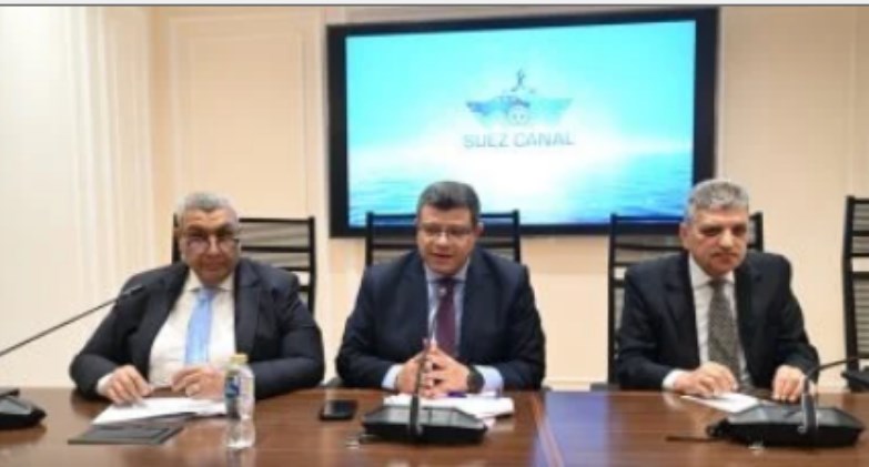  الفريق أسامة ربيع رئيس هيئة قناه السويس