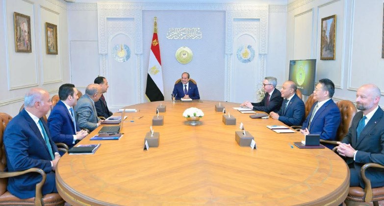 الرئيس السيسي يبحث مع شركتي سكاتك وإنفجين إنرجي توسيع الاستثمارات في الطاقة المتجددة