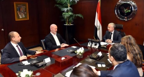  العامة للاستثمار والمناطق الحرة وبنك HSBCيبحثان خطط الترويج الخارجي للاستثمار في مصر