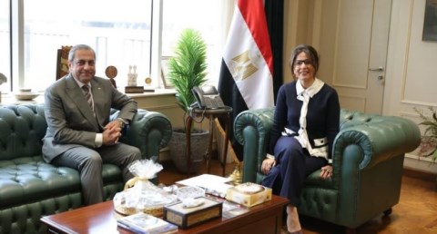  الدكتورة جيهان زكي