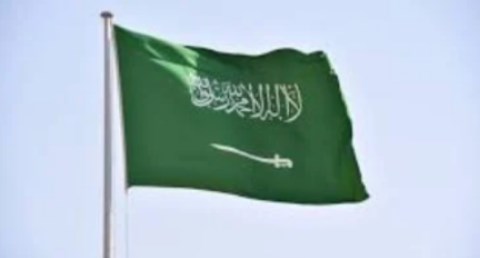 أمريكا تسمح لموظفيها غير الضروريين بسفارة الرياض بالمغادرة الفورية