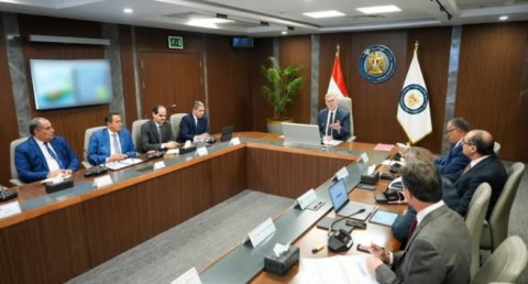 كريم بدوي وزير البترول والثروة المعدنية