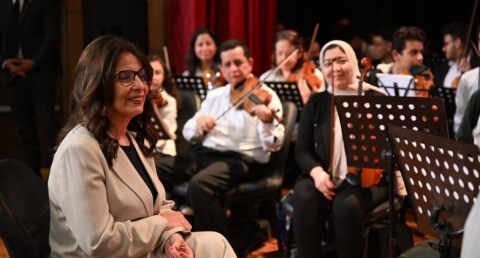 وزيرة الثقافة تشهد تدريبات المايسترو سليم سحاب لـ«كورال وأوركسترا مصر الوطني» 