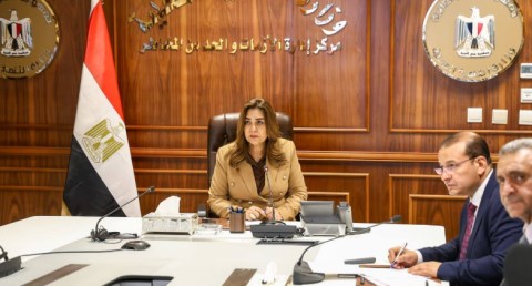  التنمية المحلية تتابع مع المحافظات تحديد أسعار تعريفة الركوب لسيارات الأجرة