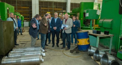  وزير الدولة للإنتاج الحربي يتابع إنتاج منظومة الهاوتزر (K9A1EGY)