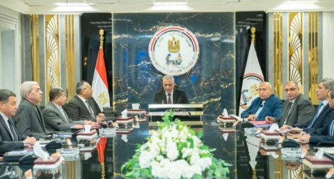 جمبلاط يوجه بترشيد الاستهلاك بشركات الإنتاج الحربي