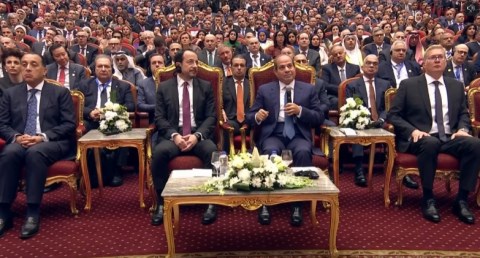 الرئيس السيسي: استمرار الحرب سوف يترتب عليه تداعيات خطيرة على الاقتصاد العالمي