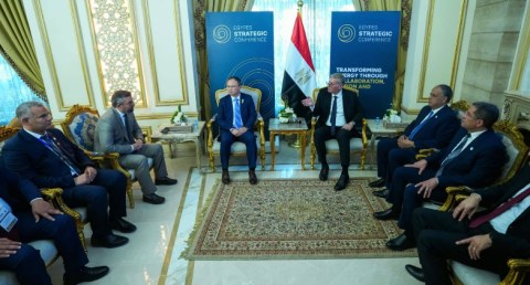 وزير البترول يبحث مع يونايتد إنرجي خطط الإنتاج بالصحراء الغربية