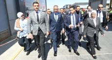 وزير الصناعة يتفقد مصنع لصناعة زجاج السيارات والألومنيوم بالسادس من أكتوبر