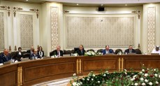 رئيس الوزراء يعقد مائدة مستديرة مع القيادات التنفيذية لشركات الطاقة العالمية العاملة في مصر