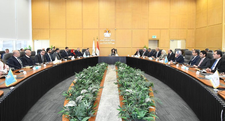  وزيرة الإسكان تترأس اجتماع اللجنة التنسيقية العليا لهيئة المجتمعات العمرانية الجديدة وأجهزة المدن