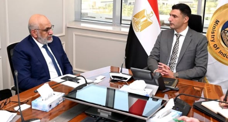 المهندس خالد هاشم وزير الصناعة