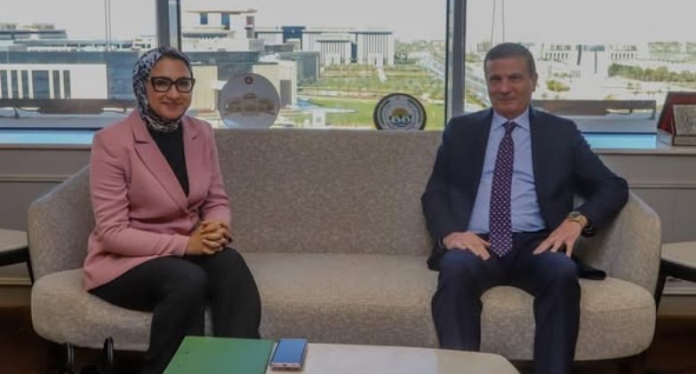 وزير الزراعة يبحث سبل تعزيز التنمية الزراعيةمع محافظ الوادي الجديد