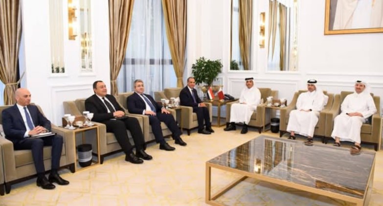 وزير الخارجية يعقد مباحثات مع نظيره القطري في الدوحة 