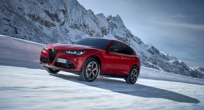 نظام الدفع الرباعي… روح رياضية واحدة: 75 عاماً من الدفع الرباعي لدى Alfa Romeo