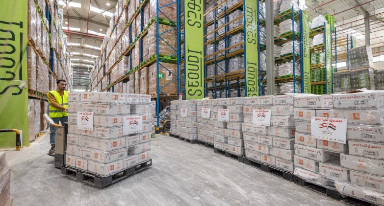 مصر تُرسل ١٠٠٠ طن من المساعدات الإغاثية العاجلة إلى لبنان